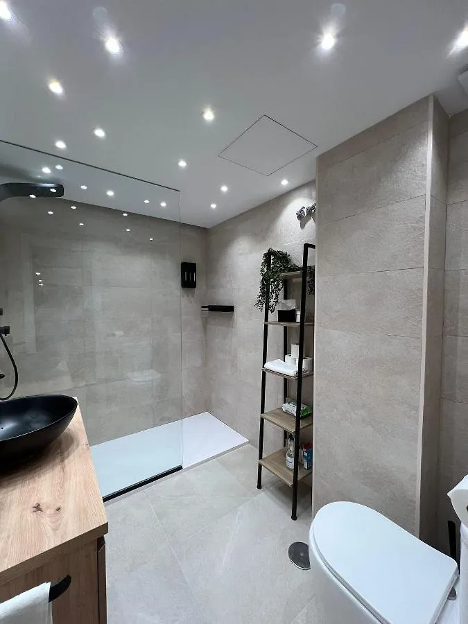 Lejlighed Zelun Suite Torremolinos Center