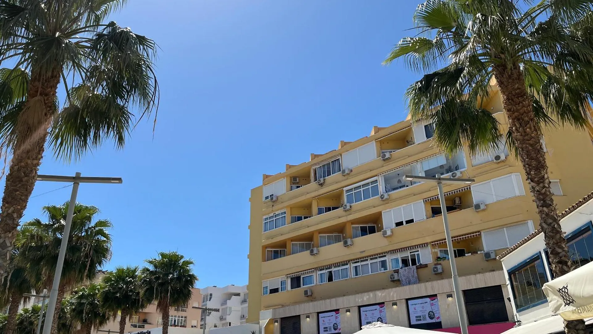 Lejlighed Zelun Suite Torremolinos Center